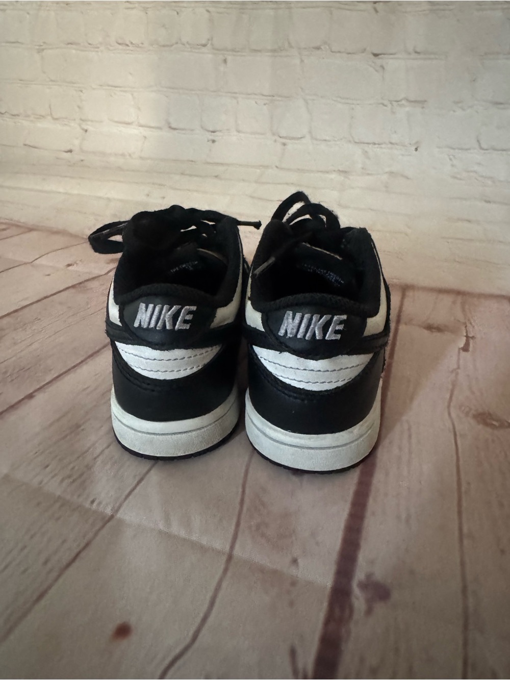 Nike Dunks - Picture 4 of 8